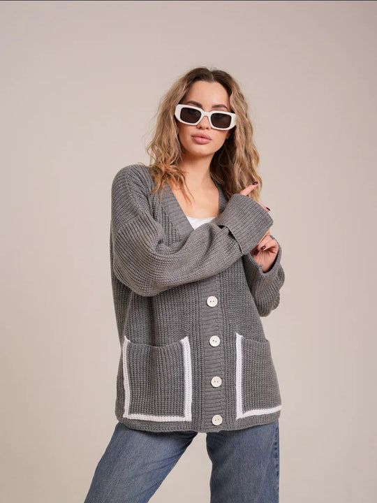 Damen Strickjacke mit großem Kragen und Taschen EB