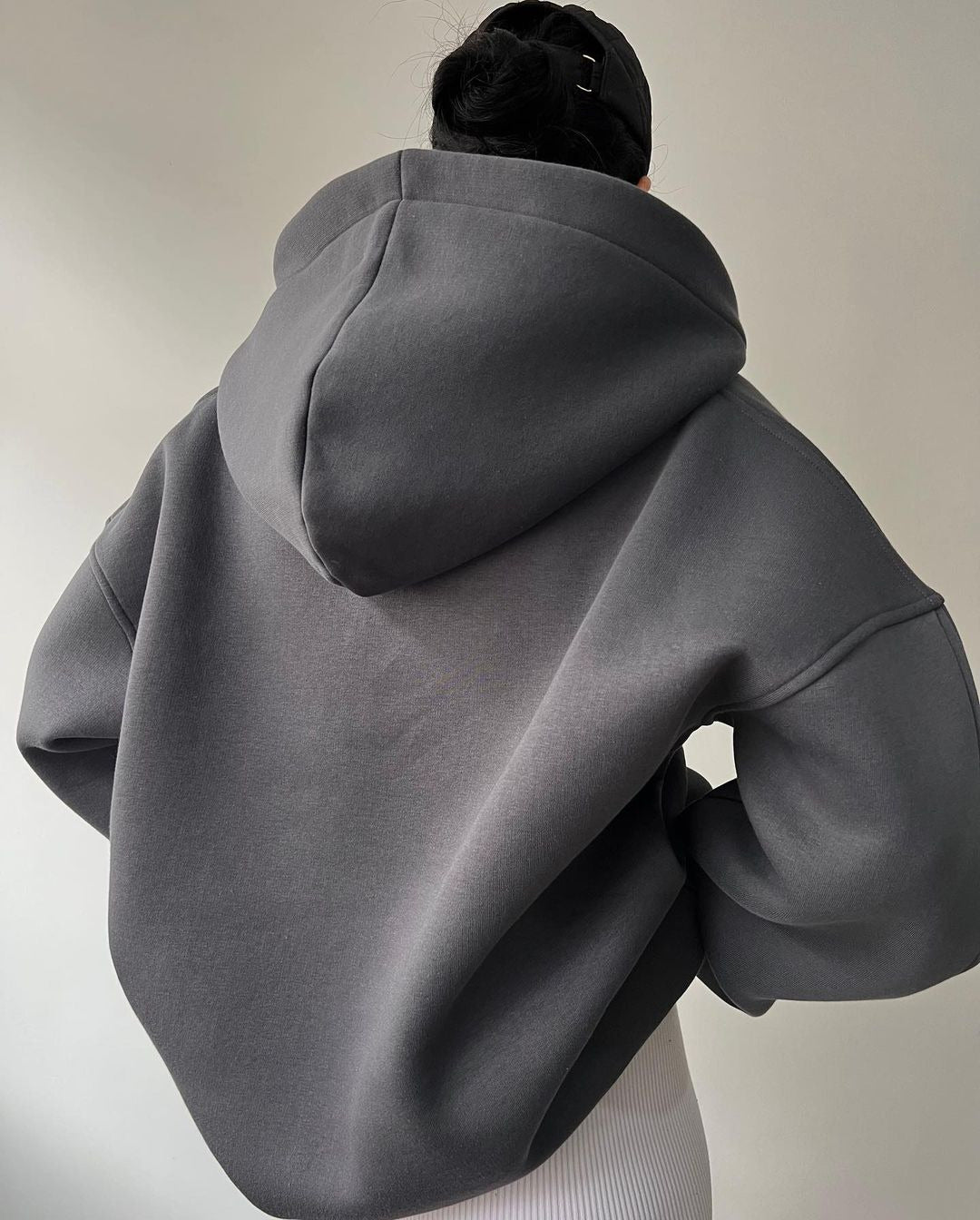 Damen oversized Kapuzenpullover mit lässigem Schnitt und sportlicher Ästhetik EB