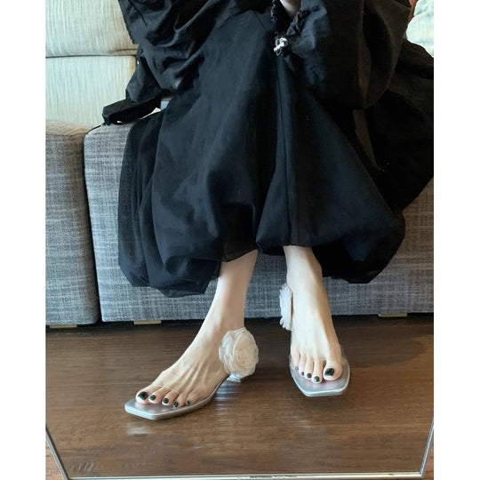 Damen elegante Mules mit dekorativen Blumenakzenten EB