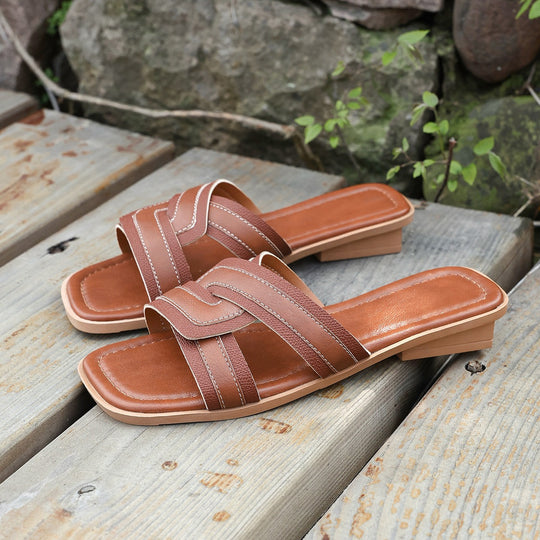 Damen Modische Riemensandalen mit bequemer Sohle und eleganten Überkreuz-Riemen EB