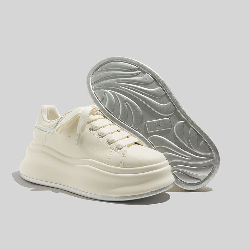 Damen Sneakers mit extrabreiter Komfortsohle und modernem Design EB