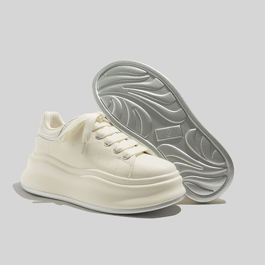 Damen Sneakers mit extrabreiter Komfortsohle und modernem Design EB