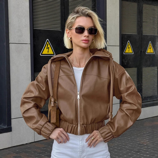 Damen cropped Kunstlederjacke mit kontrastierenden Details und elastischem Bund EB