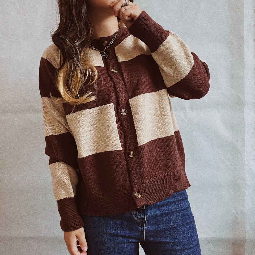 Damen lässige Strickjacke mit modischem Blockstreifenmuster und hochwertigen Knöpfen EB