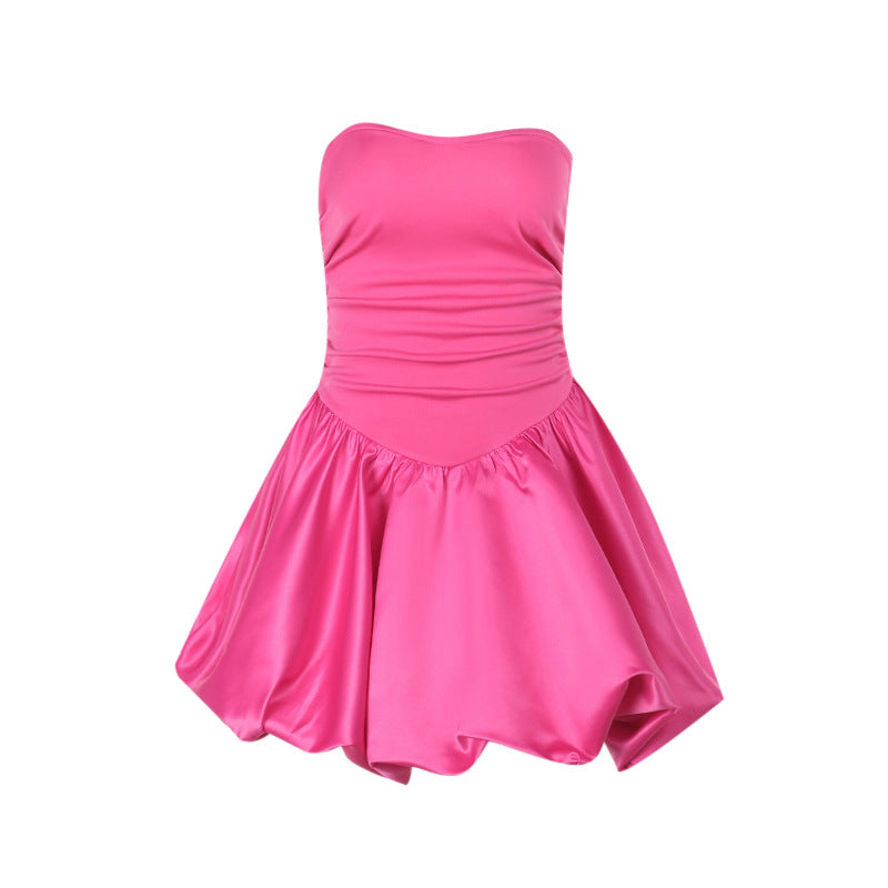 Damen kurzes A-Linien Kleid mit schulterfreiem Design und glatter Satin-Oberfläche EB