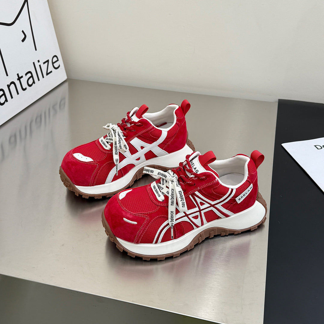 Damen Sportliche Sneakers mit atmungsaktiver Mesh-Oberfläche und robustem Sohlenprofil EB