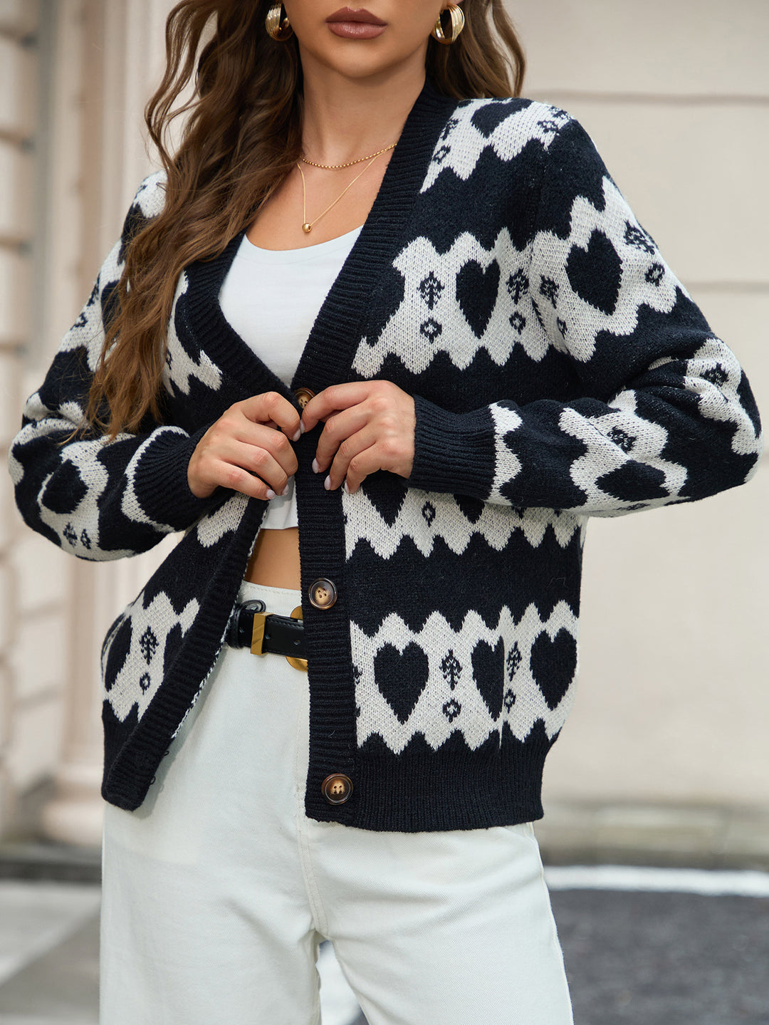 Damen Strickjacke mit Herzenmuster und Knöpfen EB
