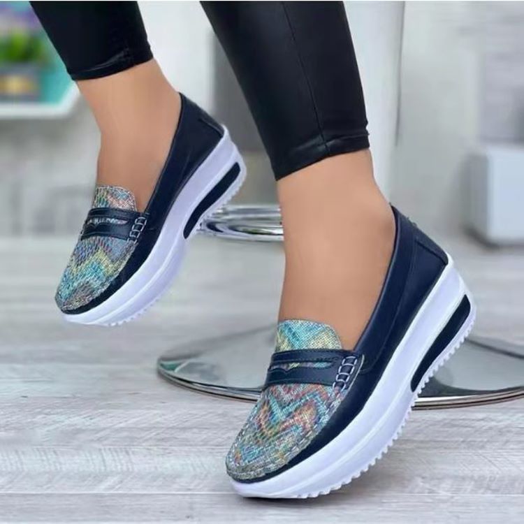 Damen Slip-On Mokassins mit strukturiertem Obermaterial und rutschfester Sohle EB