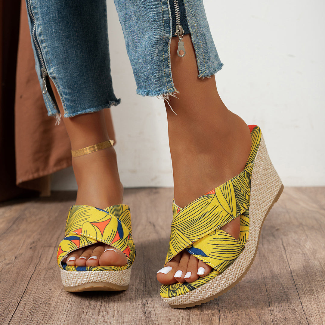 Damen Wedge-Sandalen mit floralem Design und rutschfester Sohle EB