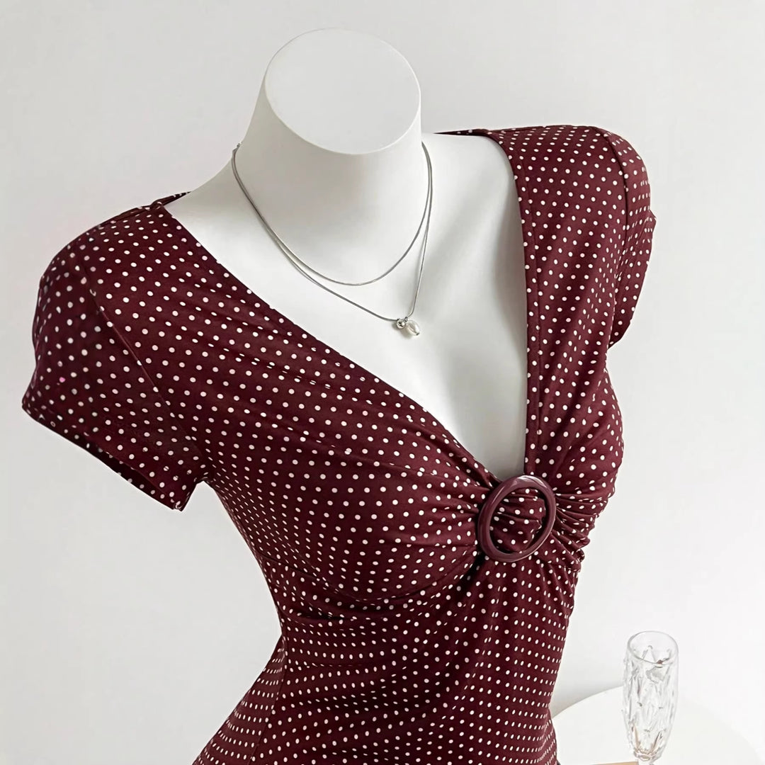 Damen Figurschmeichelndes Shirt mit dekorativem Ringdetail EB