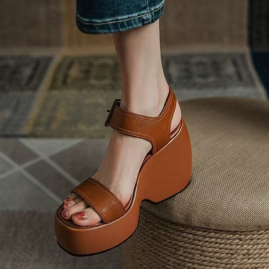 Damen Plateau-Sandalen mit verstellbarem Riemen und komfortablem Absatz EB