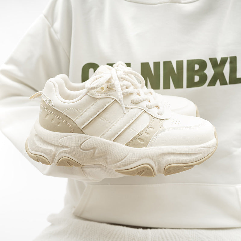 Damen Sportliche Sneakers mit ergonomischem Dämpfungssystem und atmungsaktiver Oberfläche EB