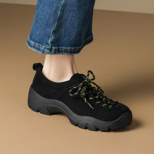 Damen Sportschuhe mit rutschfester Profilsohle und atmungsaktivem Obermaterial EB