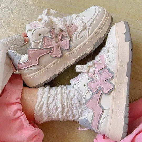 Damen Sneakers mit floralen Applikationen und innovativem Komfortfunktionsdesign EB