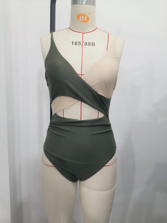 Damen Modern gestalteter Einteiler-Badeanzug mit asymmetrischem Schnitt und Wickeldetails EB