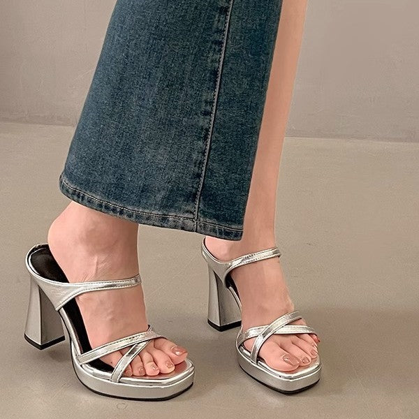 Damen Plateau-Sandalen mit breiten Riemen und elegantem Blockabsatz EB