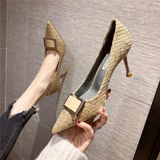Damen elegante spitze Pumps mit Glitzer-Akzent und moderner Schnallenverzierung EB