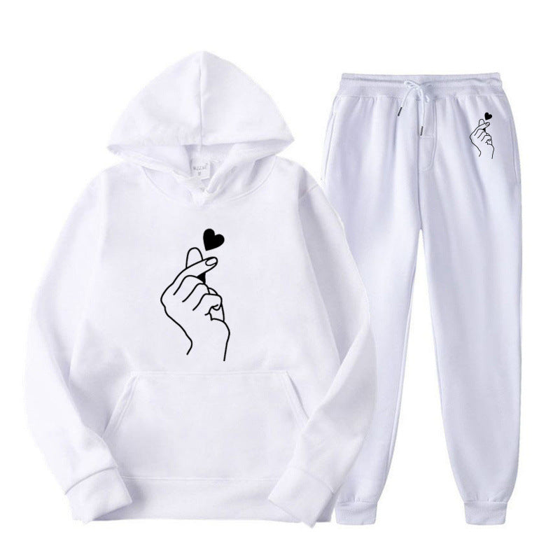Damen Jogginganzug mit kreativem Herzmotiv und bequemer Passform EB