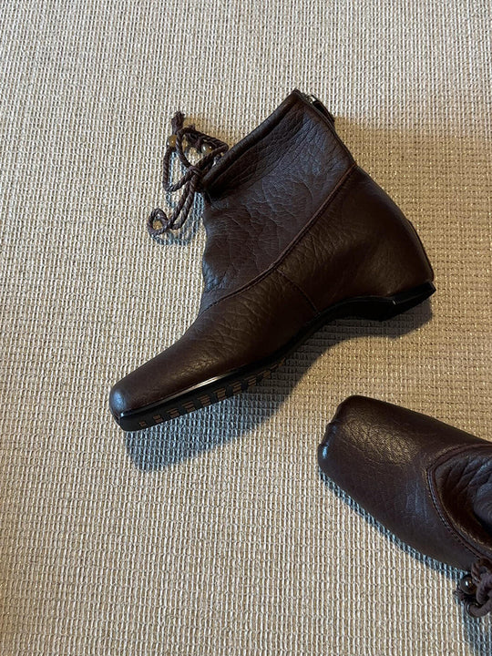Damen Couture Stiefel mit raffiniertem Schnürdesign und komfortablem Innenfutter EB