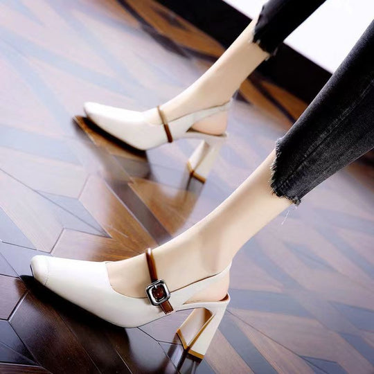 Damen Slingback-Pumps mit elegantem Blockabsatz und dekorativem Riemen EB