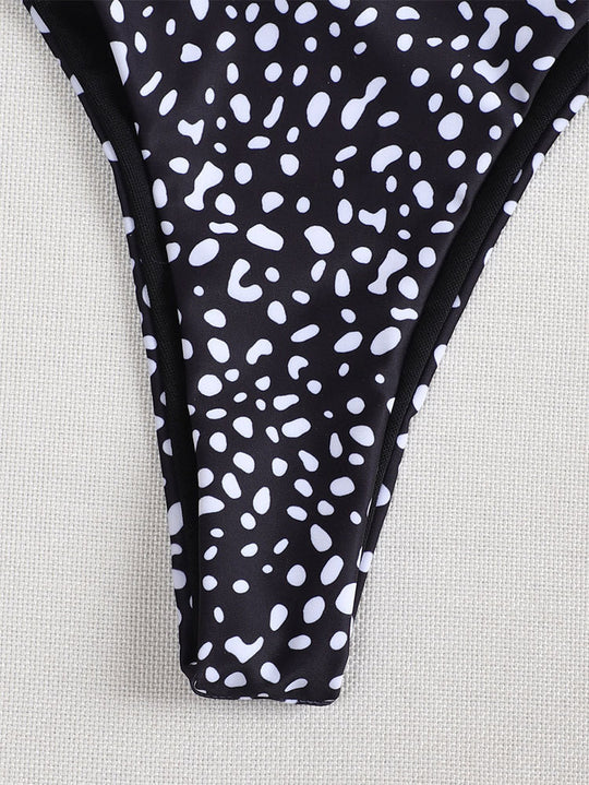 Damen Triangel-Bikini mit raffiniertem Cut-Out-Design EB