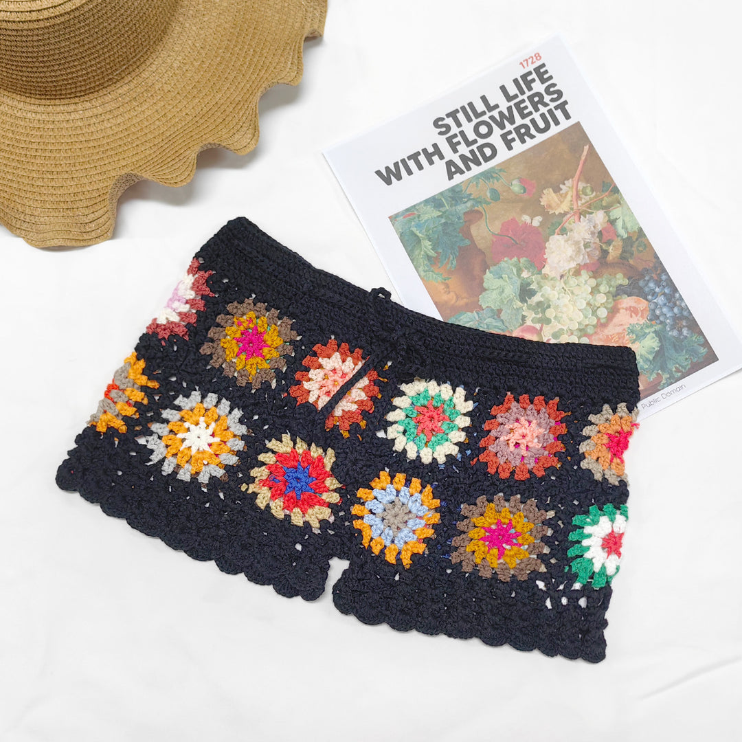 Damen Häkelshorts mit buntem Granny-Quadrat-Muster EB