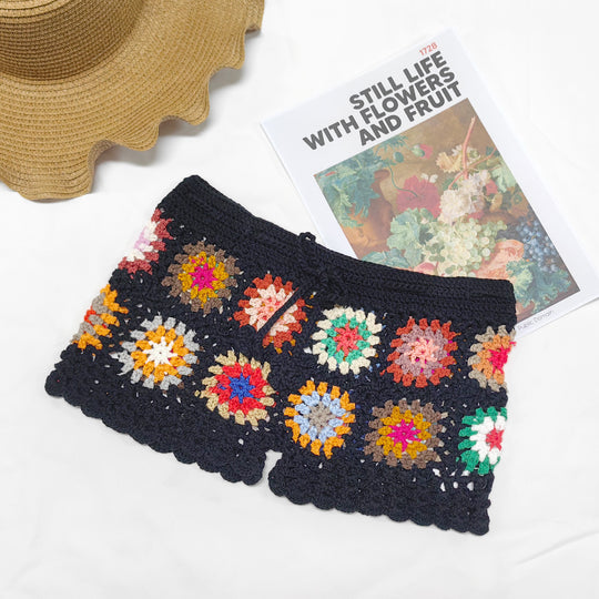 Damen Häkelshorts mit buntem Granny-Quadrat-Muster EB