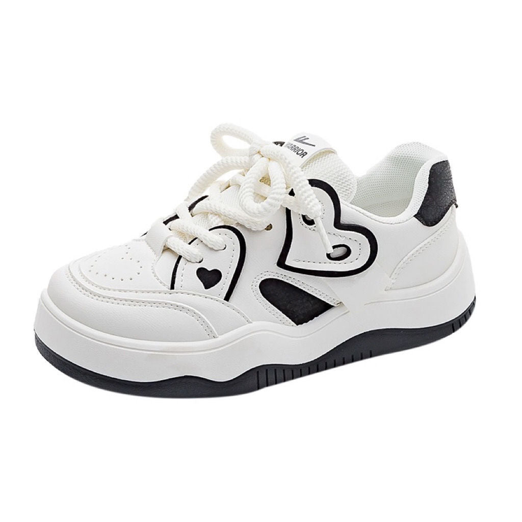 Damen Sneakers mit verspieltem Herzdesign und komfortablen Eigenschaften EB