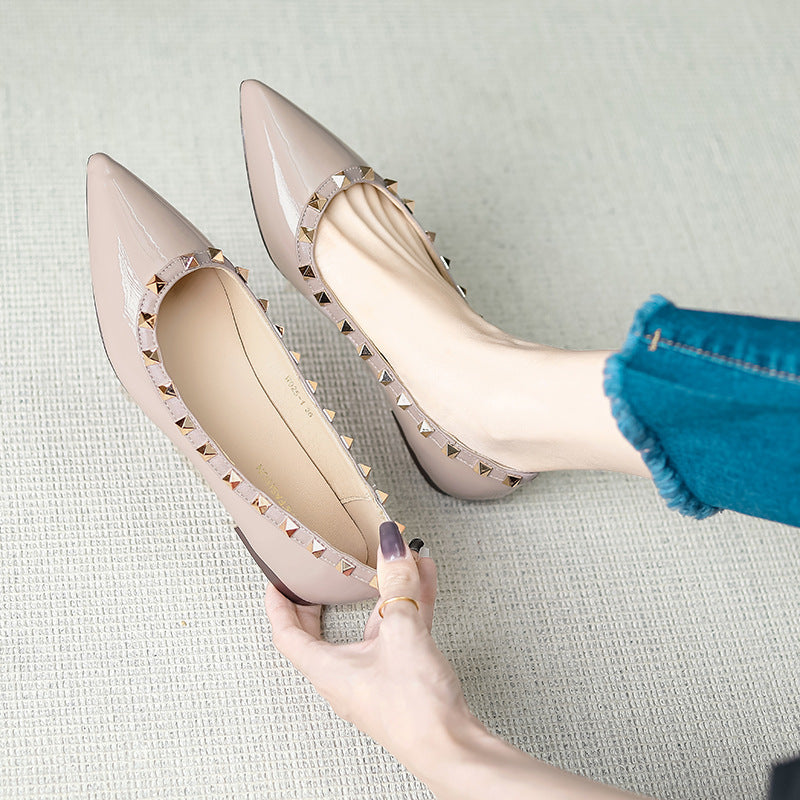 Damen Elegante Ballerinas mit modischen Nietenverzierungen EB