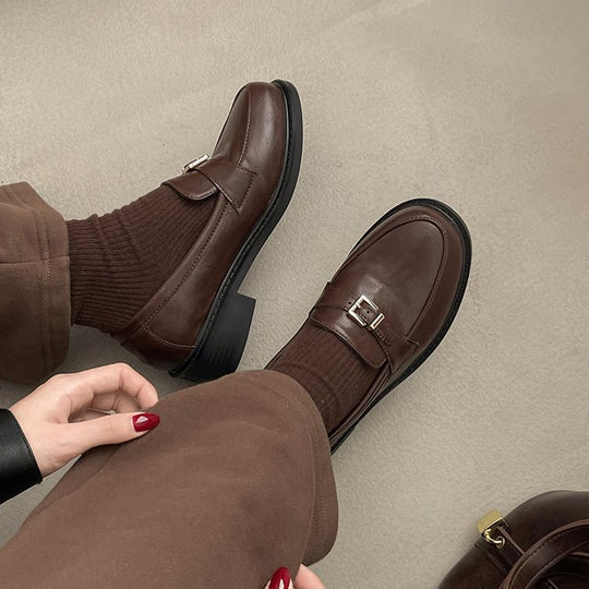 Damen elegante Mokassins mit raffiniertem Schnallenverschluss EB