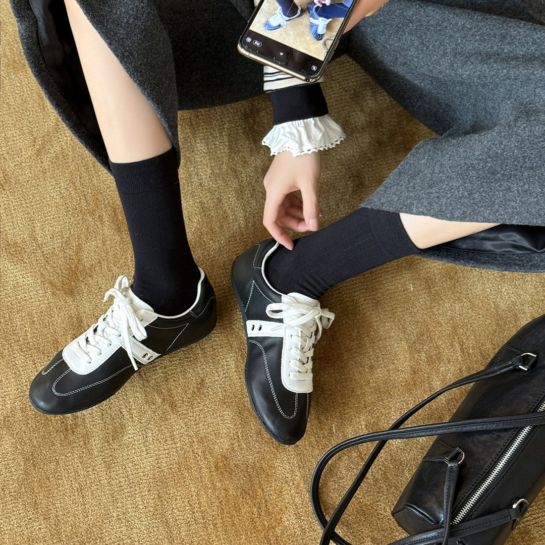 Damen Sportliche Leder-Sneaker mit Kontrastnähten und atmungsaktivem Innenfutter EB
