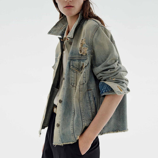 Damen nan oversized Destroyed-Denimjacke mit rohem Saum, aufgesetzten Brusttaschen und vintage Waschung EB