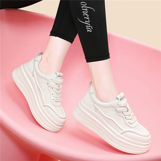 Damen Modische Plateau-Sneaker mit ergonomischer Sohle und trendigem Design EB