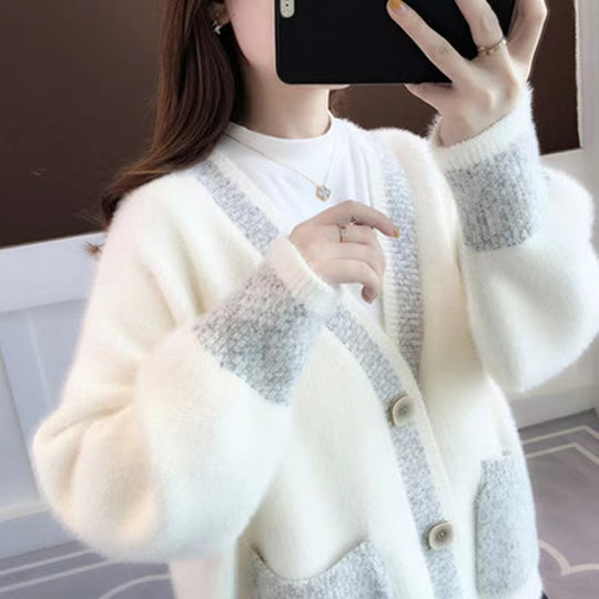 Damen Strickjacke mit modernem Farbkontrast und großen Taschen EB