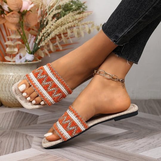 Damen Elegante und luftige Hausschuhe mit gesticktem Design EB