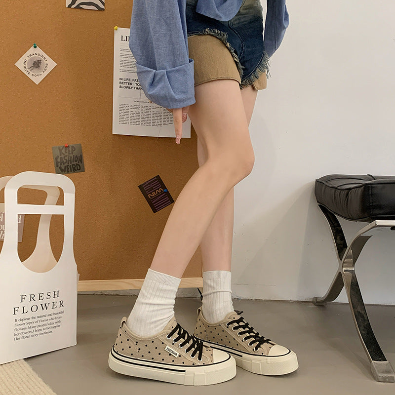 Damen Freizeit Sneakers mit gepolsterter Innensohle und punktemuster EB