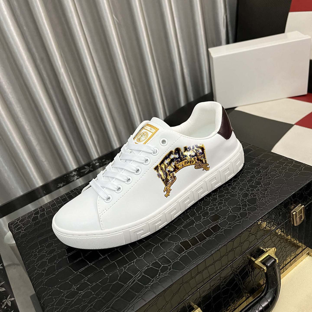 Damen Sneakers mit modischem Design und einzigartigem Markendetail EB
