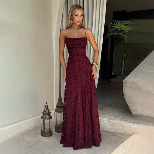 Damen Elegantes und figurumspielendes Abendkleid mit floralen Applikationen EB