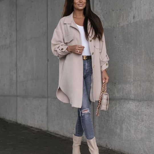 Damen Oversized Hemdjacke mit praktischen Taschen und Knopfdetails EB