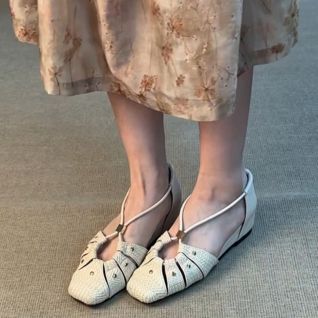 Damen Sandalen mit elegantem Riemchendesign und modischen Akzenten EB