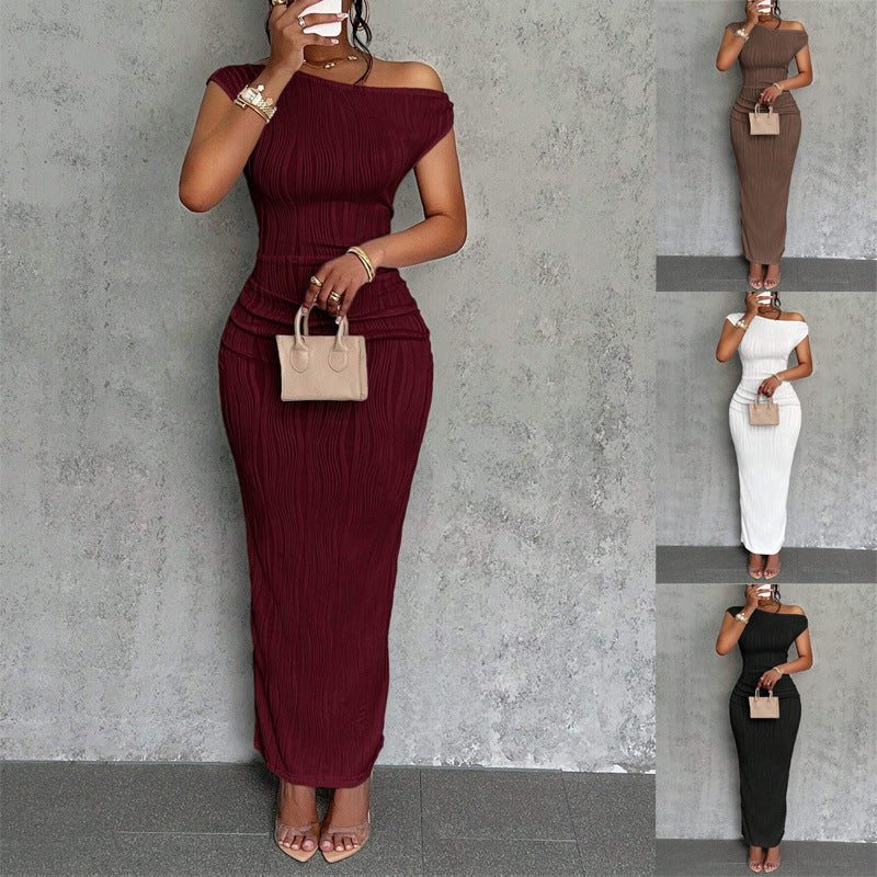 Damen Elegantes figurbetontes Maxikleid mit Raffungen EB