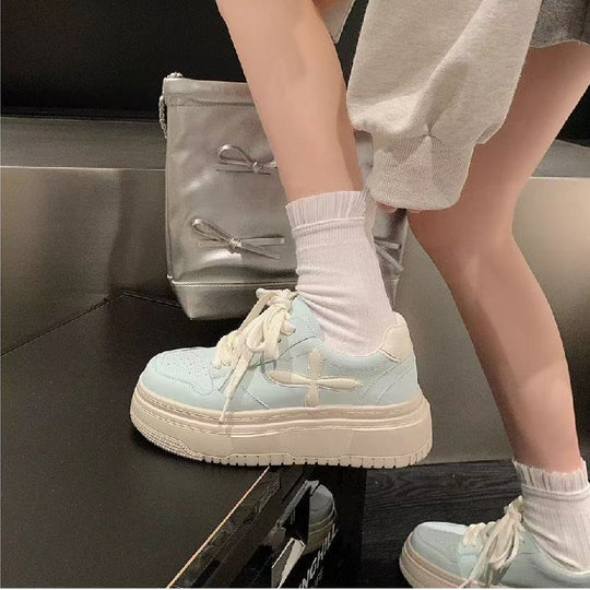 Damen Chunky Sneakers mit gepolsterter Sohle und modischem Design EB