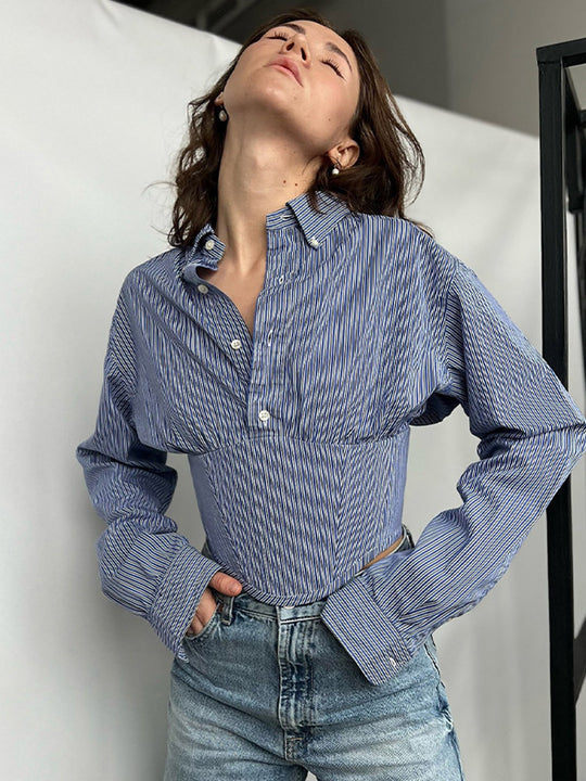 Damen Hemdbluse mit innovativem Schnitt und strukturierten Ärmeln EB