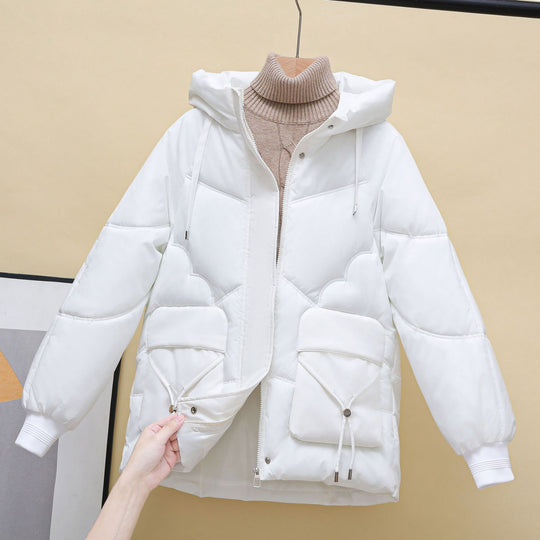 Damen gesteppte Winterjacke mit Kapuze und Herzdetails EB