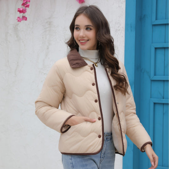 Damen Steppjacke mit elegantem Kragen und strukturierter Oberfläche EB