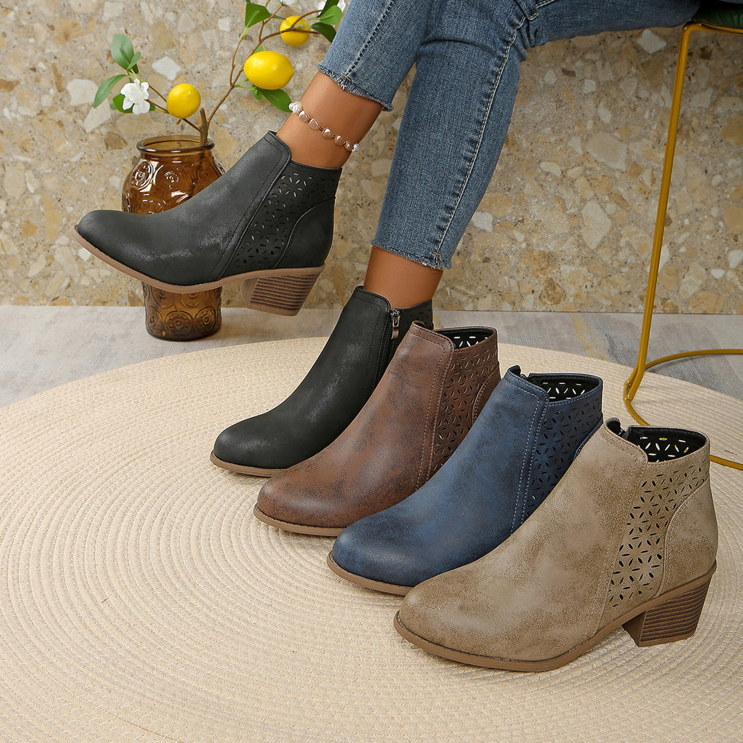 Damen nan knöchelhohe Stiefelette mit Laser-Cut-Perforation, seitlichem Reißverschluss und mittelhohem Blockabsatz EB