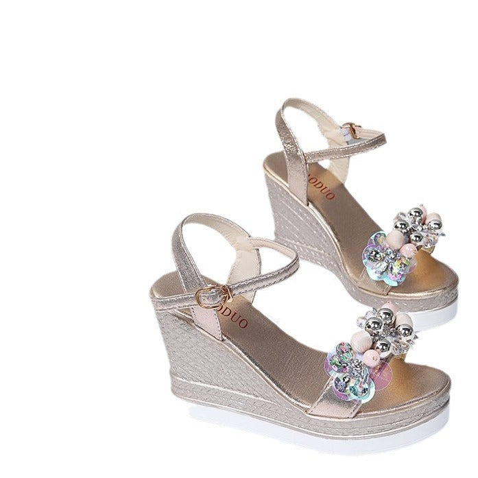 Damen Wedge-Sandalen mit floralen Verzierungen und rutschfester Sohle EB