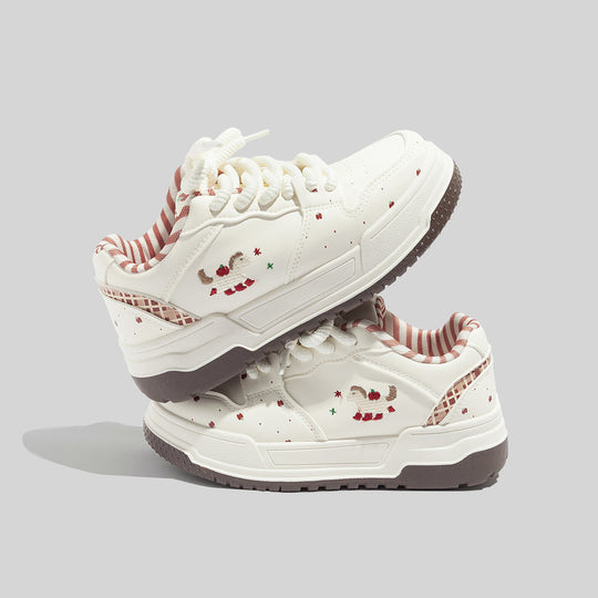 Damen Verspielte Sneaker mit fröhlichem Gingerbread-Motiv und gepolsterter Sohle EB