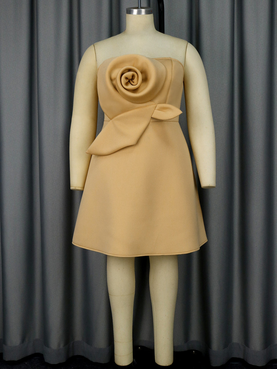 Damen elegantes Trauzeugen-Kleid mit voluminösem Rosen-Detail EB