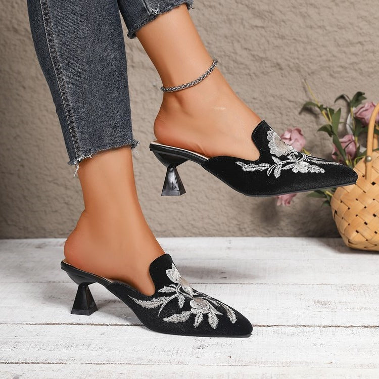 Damen elegante Mules mit zarten Blumenstickereien EB